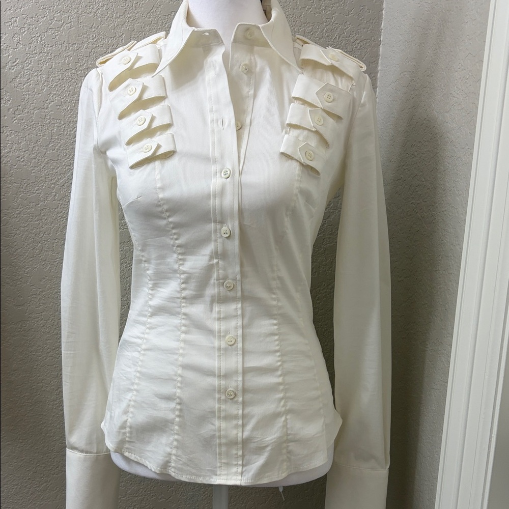 Karen Millen Ivory military style Shirt with epelet style detail.